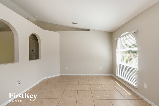 Building Photo - 4309 Ocala Terrace