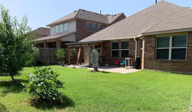 Building Photo - 2321 Petunia Ln