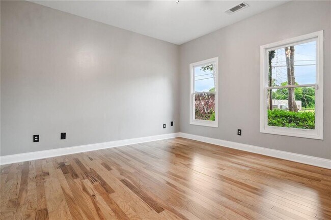 Building Photo - 3131 Washington Rd