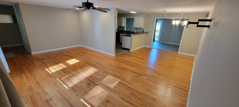 Building Photo - 90 Laurel Hill Rd