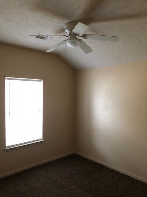 Building Photo - 32107 Anne Ln