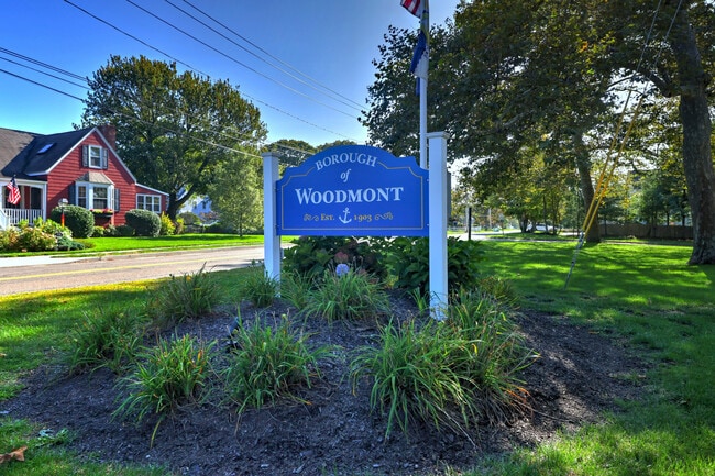 Building Photo - 83 Hawley Ave