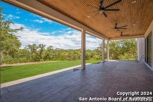 Building Photo - 10111 Ivory Canyon