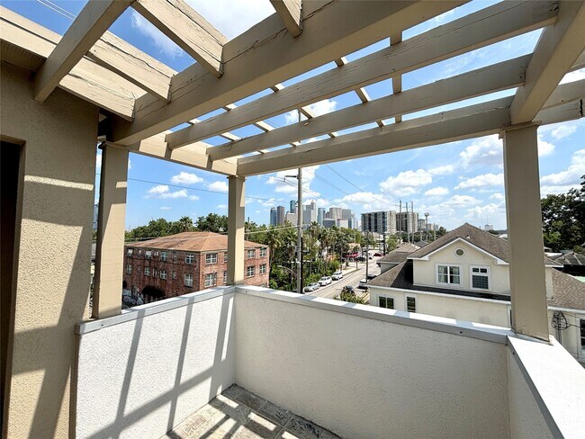 Primary Photo - 2402 Morgan St