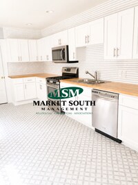 Building Photo - *REDUCED!!* Beautifully Renovated Victorian Home