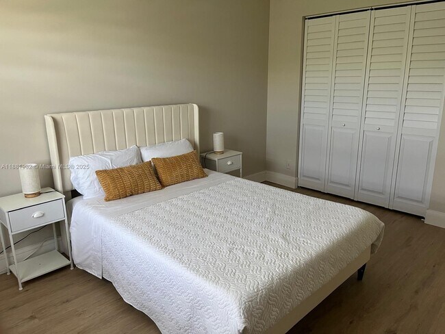 Building Photo - 13255 SW 9th Ct