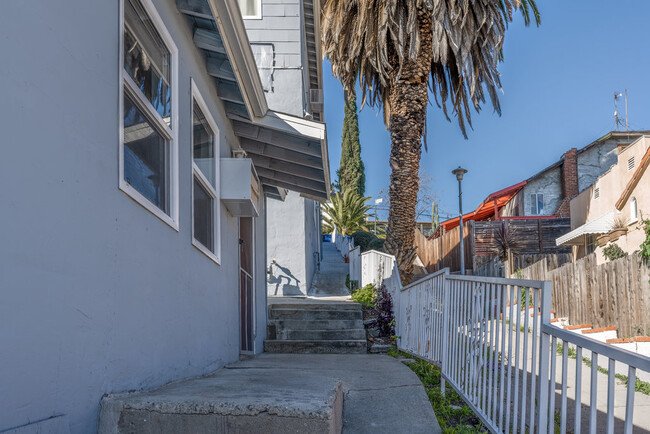 Building Photo - 5248 Almont St