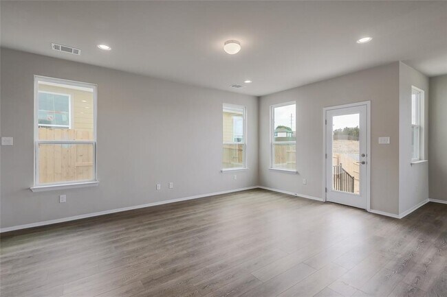 Building Photo - 11416 Milano Dr