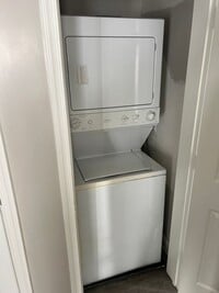 Building Photo - 1615 Olive St NE