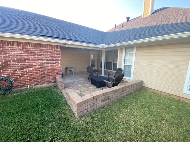 Building Photo - 3206 Hanover Ct