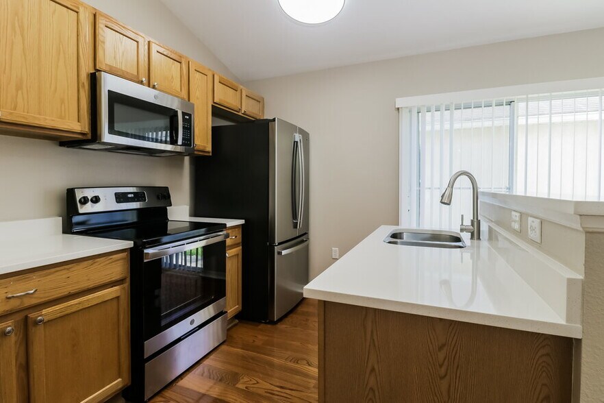 Building Photo - 3642 Fyfield Ct