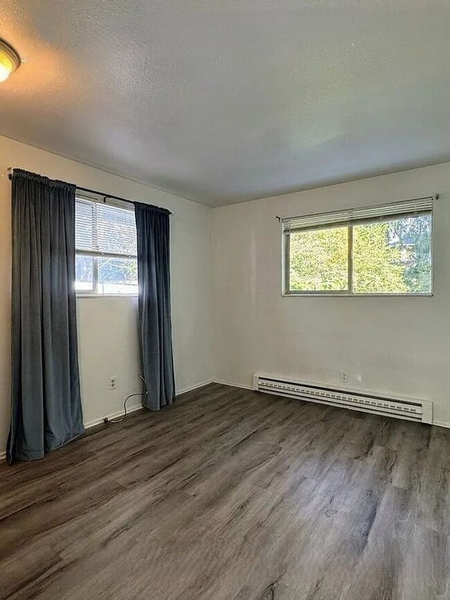 Building Photo - ar14000