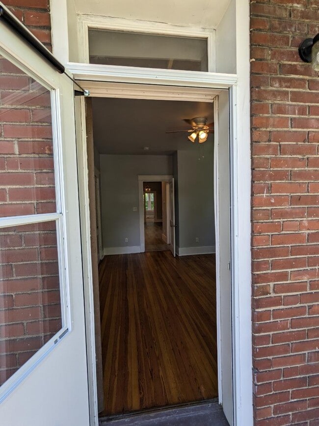 Building Photo - 4227 Botanical Ave