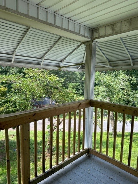 Building Photo - 64 Lakeside Dr