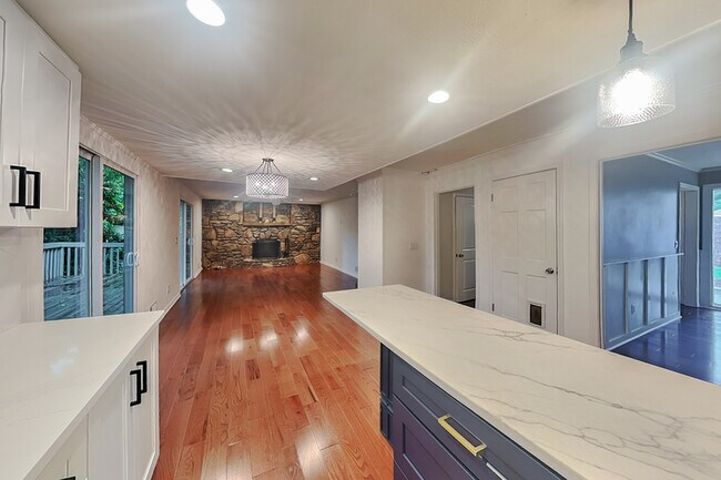 Building Photo - 4623 Huntridge Dr