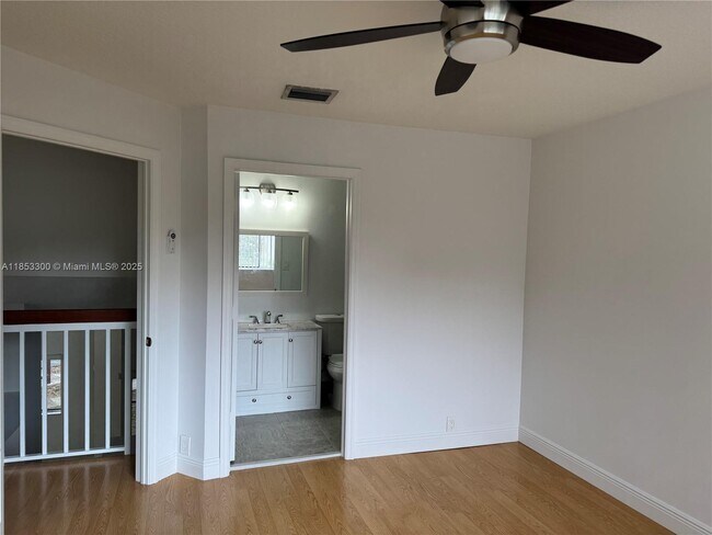 Building Photo - 13910 SW 91st Terrace