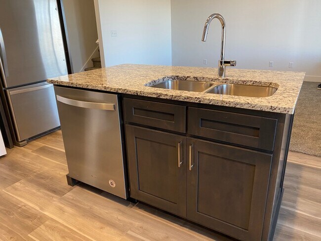 Building Photo - 2035 N 350 E