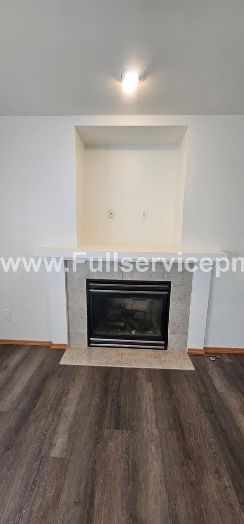 Building Photo - 22607 SE 287th Pl