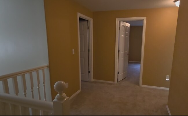 Building Photo - 3047 S Cedar Ridge Dr