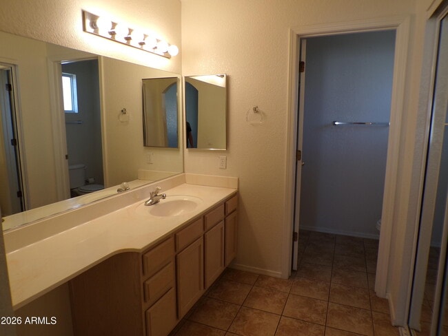 Building Photo - 440 Casner Dr