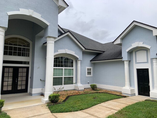 Building Photo - 2600 Crescent Lake Ct
