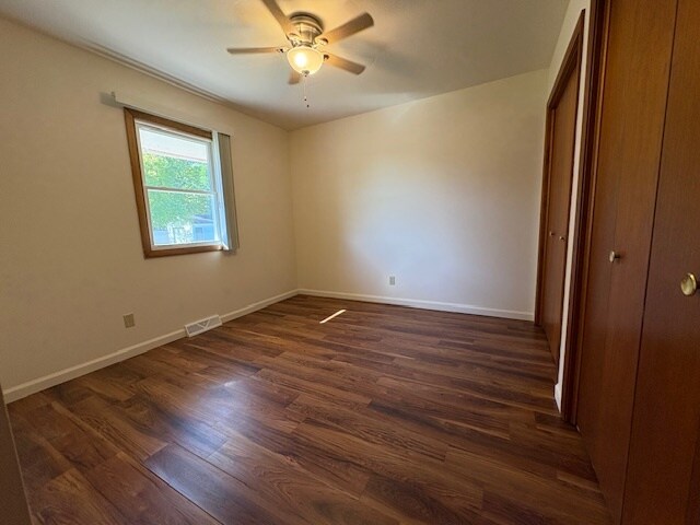 Building Photo - 207 S Pfeffer Rd