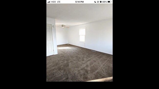 Building Photo - 399 Cedarwood Ct