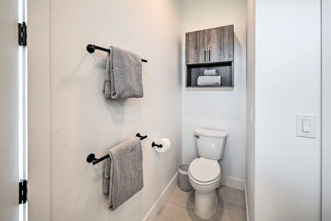 Building Photo - 30610 Boot Ct