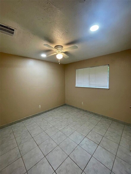 Building Photo - 11906 Binghampton Drive