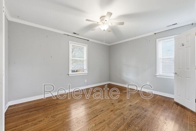 Building Photo - 8410 Yolanda Rd