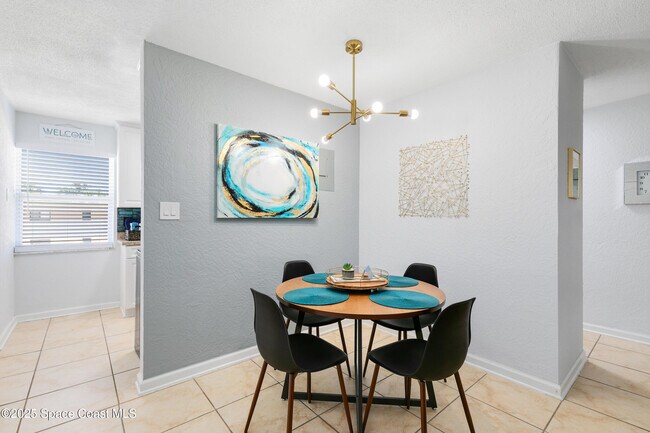 Building Photo - 1029 Park Dr