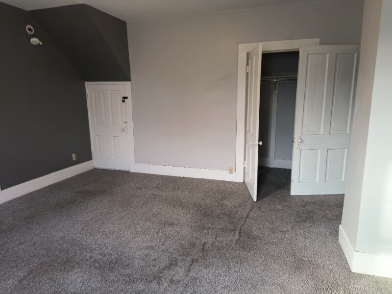 Building Photo - 2621 Mt Vernon Ave