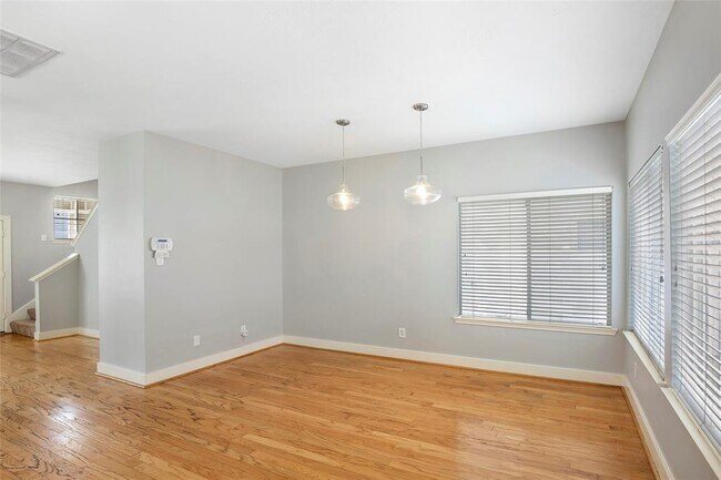 Building Photo - 18631 Atasca Oaks Dr