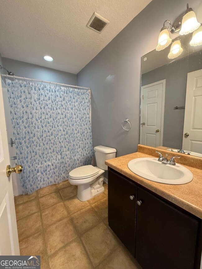 Building Photo - 107 Cypress Bend