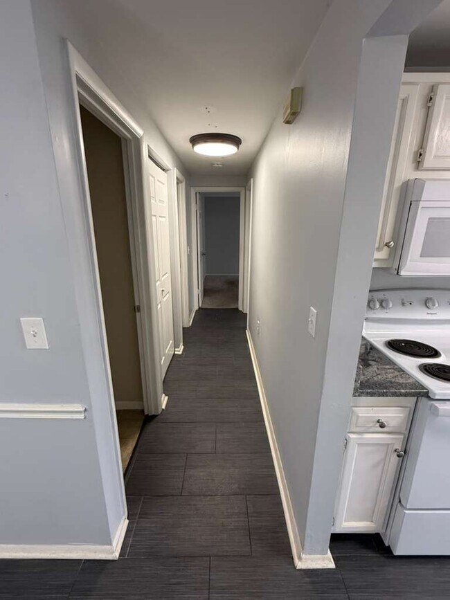 Building Photo - 13200 Chalet Pl