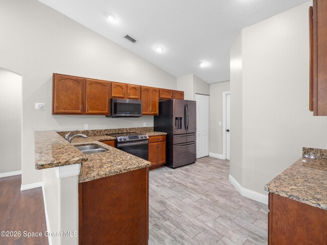 Building Photo - 567 Consolata Ave NW