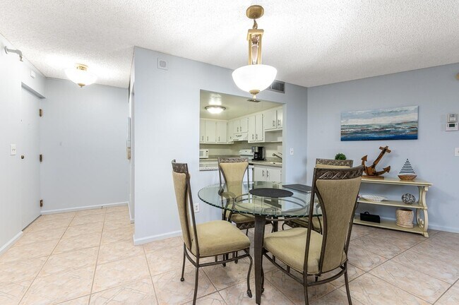 Building Photo - 2800 N Ocean Dr