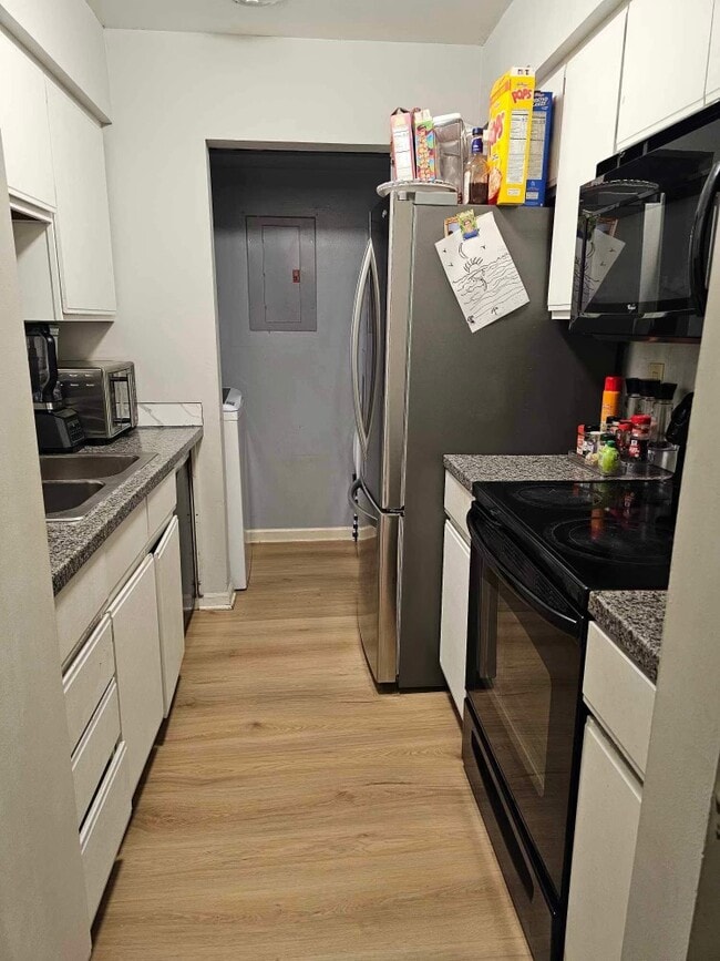 Building Photo - 110 Heywood Rd