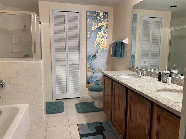 Building Photo - 2916 Dickens Cir