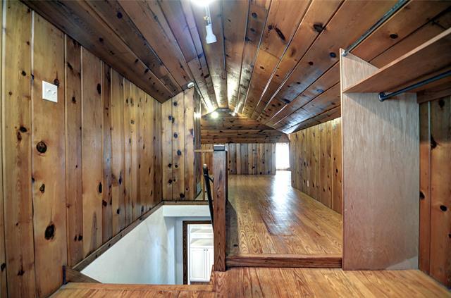 Building Photo - 5419 Longview St