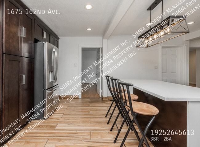 Building Photo - 1675 162nd Ave