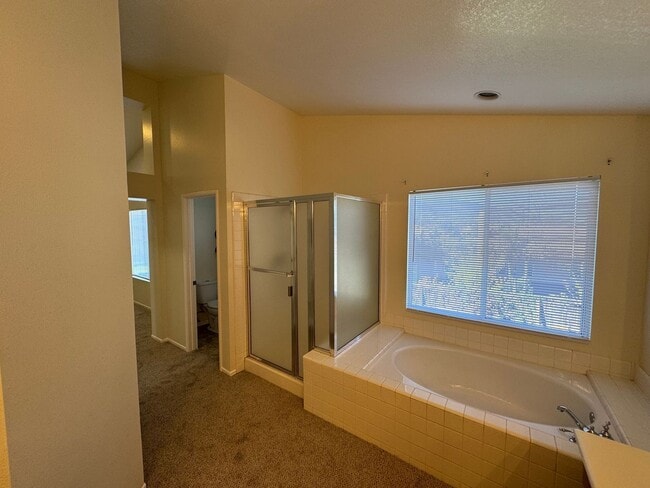 Building Photo - 2590 Taylor Ave