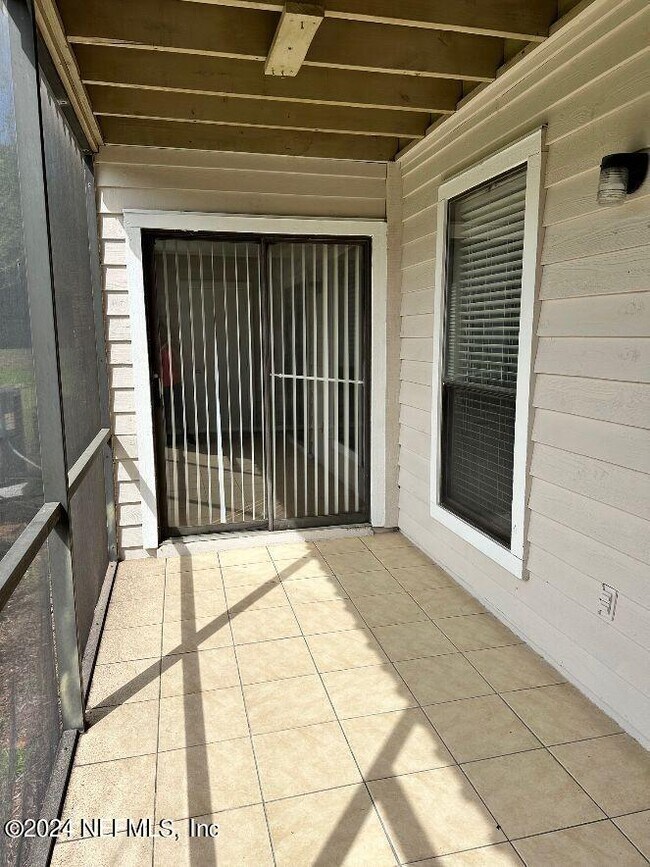 Building Photo - 10200 Belle Rive Blvd