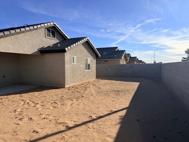 Building Photo - Almost New Three Bedroom Two Bath Home