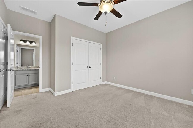 Building Photo - 4832 Miller Ridge Blvd