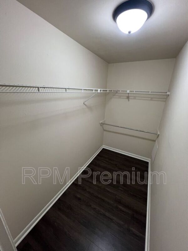 Building Photo - 5268 S Brightside View Dr