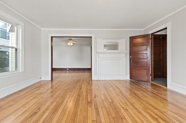 Building Photo - 30 Cutts Ave