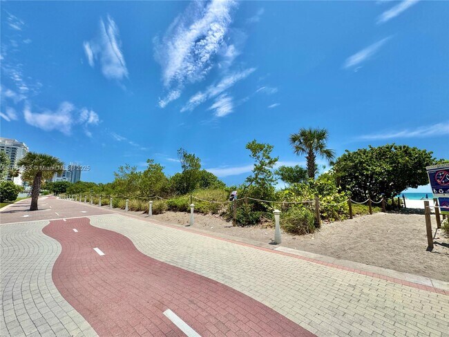 Building Photo - 5555 Collins Ave