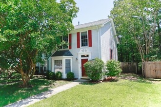 Building Photo - 200 Arabian Cir