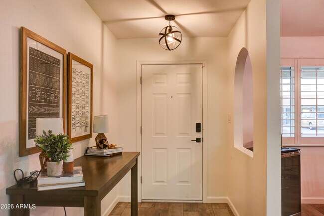 Building Photo - 7225 E Villa Way